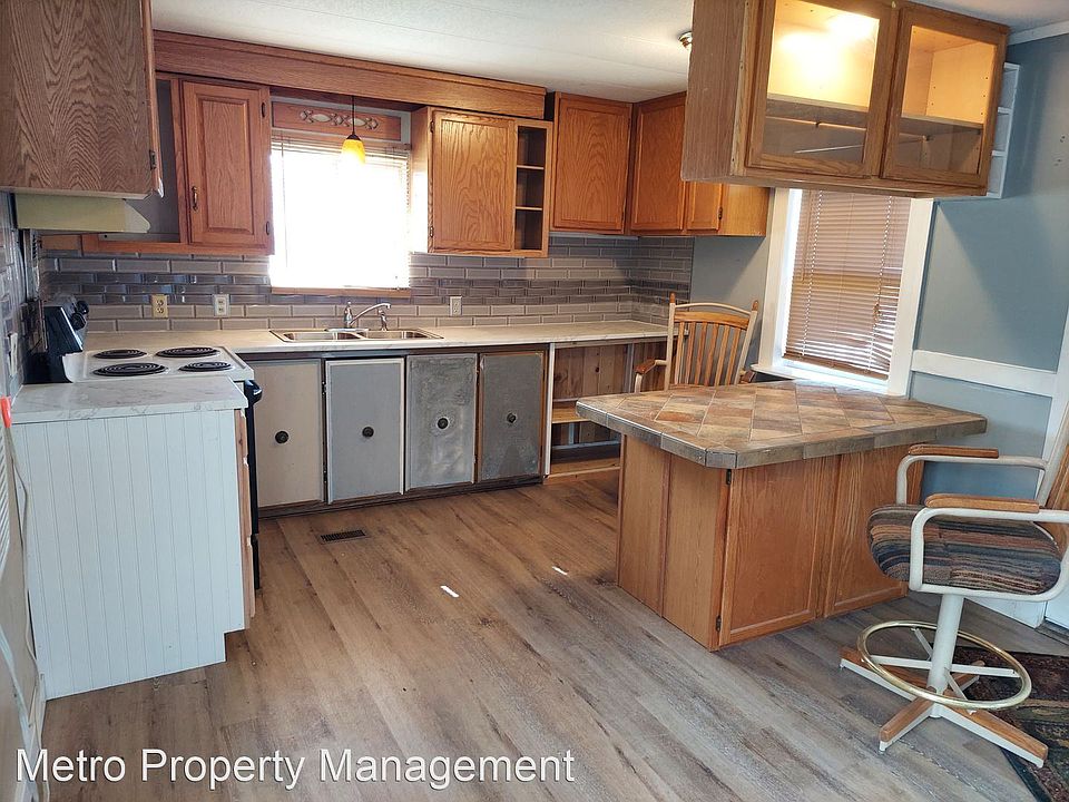1st image of 3955 Bluebird St Trlr 9