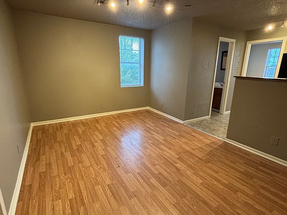 215 W Fairview St #306