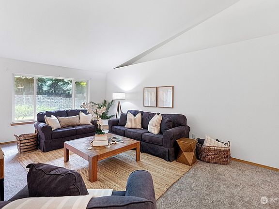 5th image of 13406 36th Avenue Ct NW