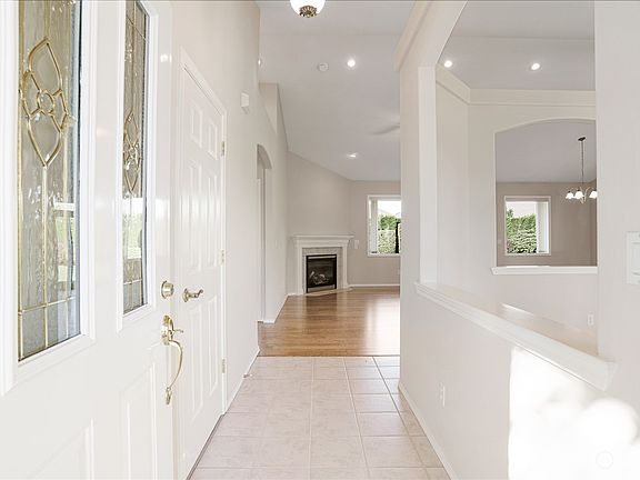 4th image of 3846 Prestwick Lane SE