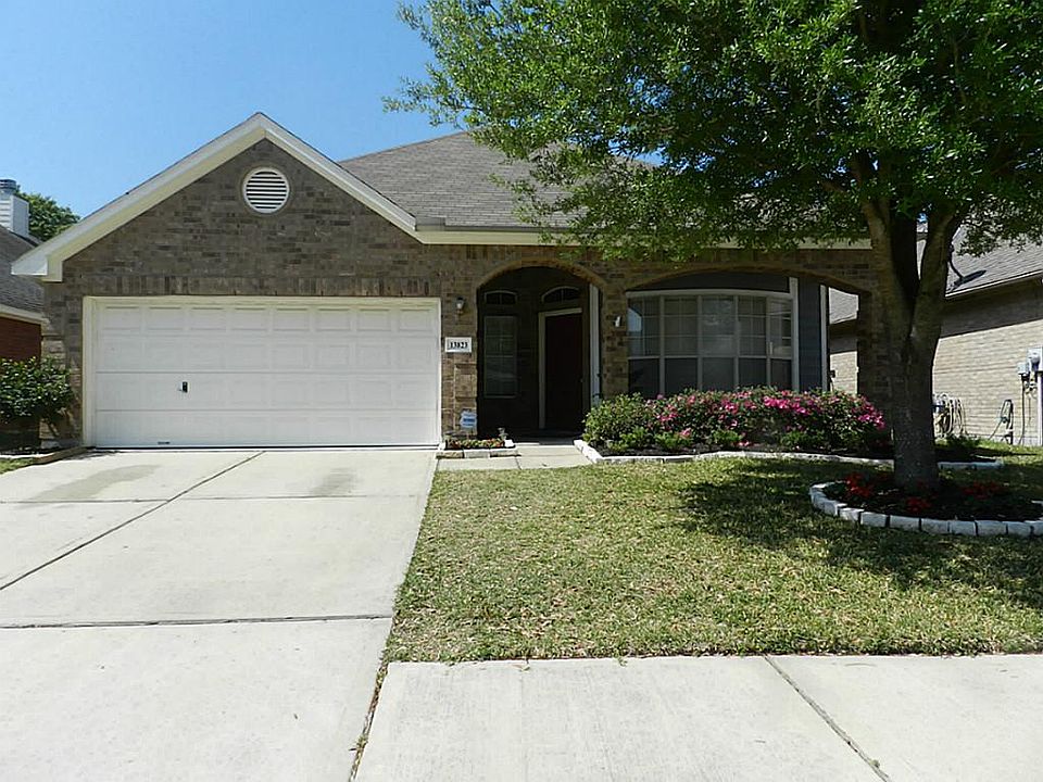 1st image of 13823 Naples Park Ln