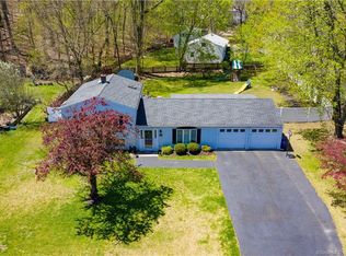 1 Maher Dr, Norwalk, CT 06850