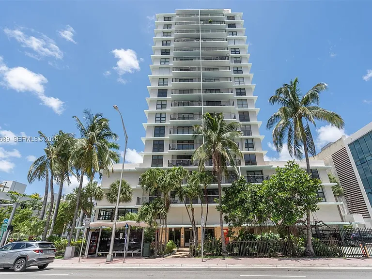 1800 Collins Ave #10F — Photo 1