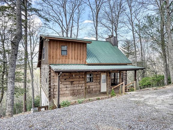5th image of 340 Mountain Top Dr
