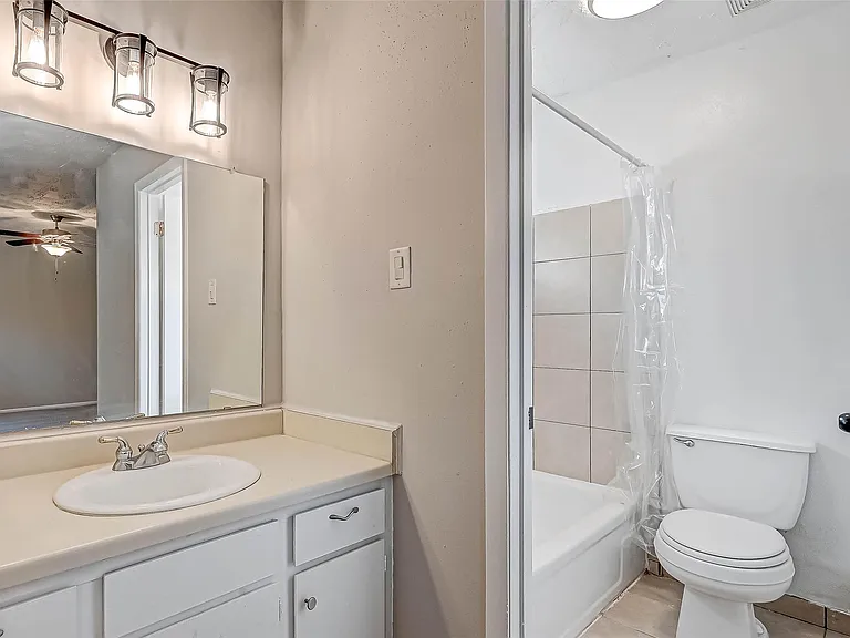 24130 Silversmith Ln — Photo 27