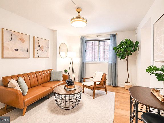 5th image of 718 Park Rd NW APT 2
