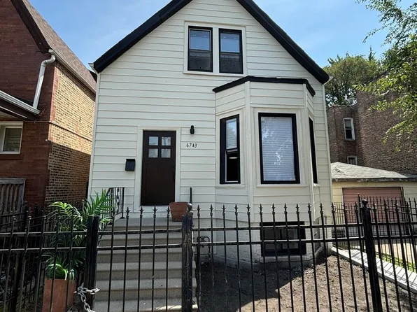6743 S Loomis Blvd, Chicago, IL 60636