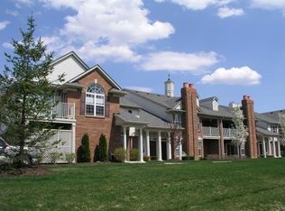 5365 Brookemonte Cir #1, Rochester, MI 48306