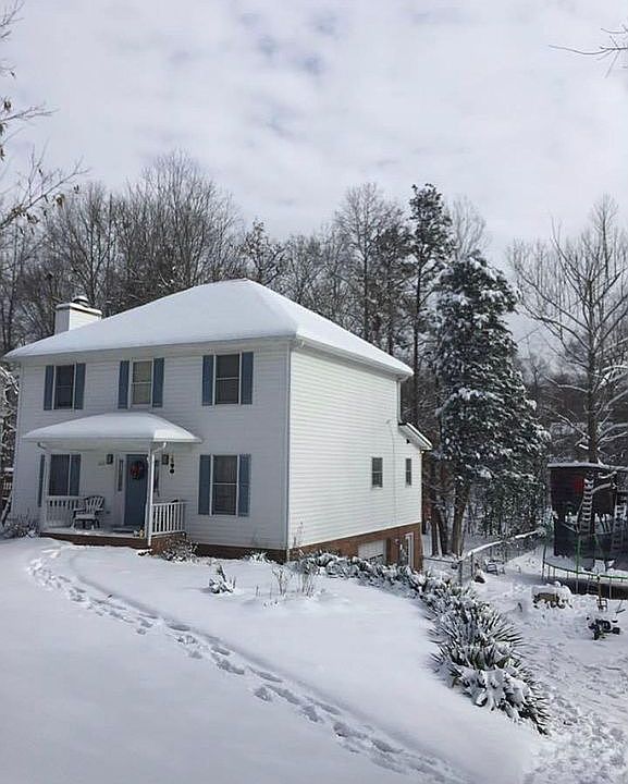 2nd image of 3229 Springside Dr