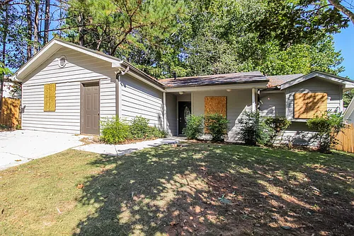 599 Maple Dr Photo 1