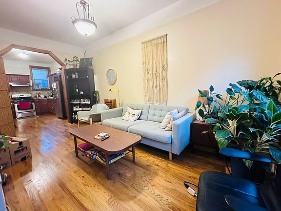 5th image of 497 Park Pl APT 2