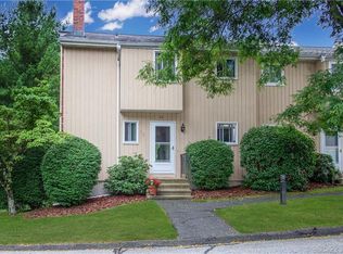13 Monika Ln #13, Brookfield, CT 06804