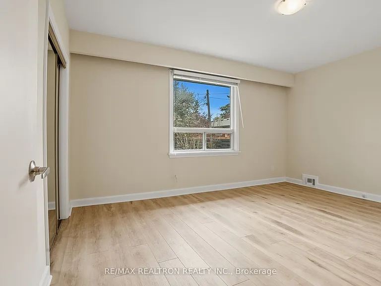 4 Kebral Ave — Photo 13