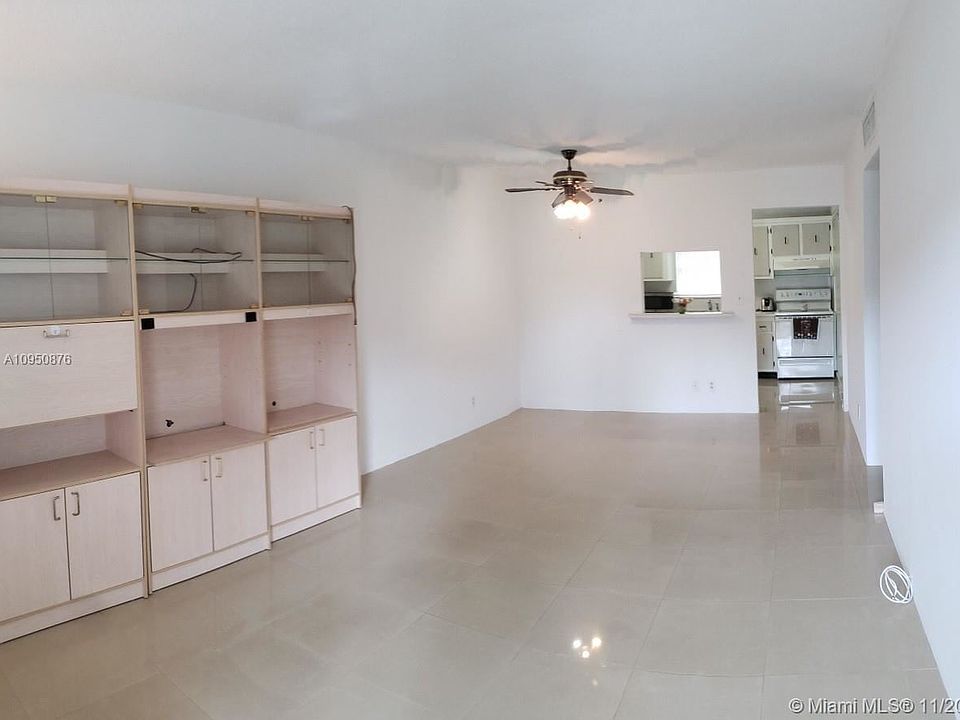 1st image of 5371 SW 40th Ave APT 101