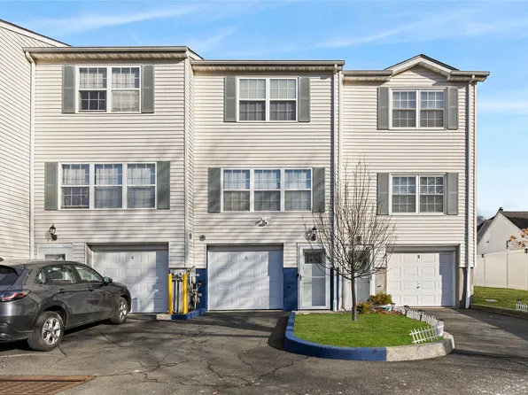 5 Jenna Way #5, Port Chester, NY 10573