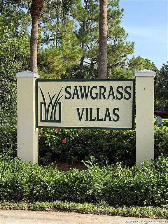 3 bed, 2.0 bath, 2077 sqft, $2,800 — Photo 2