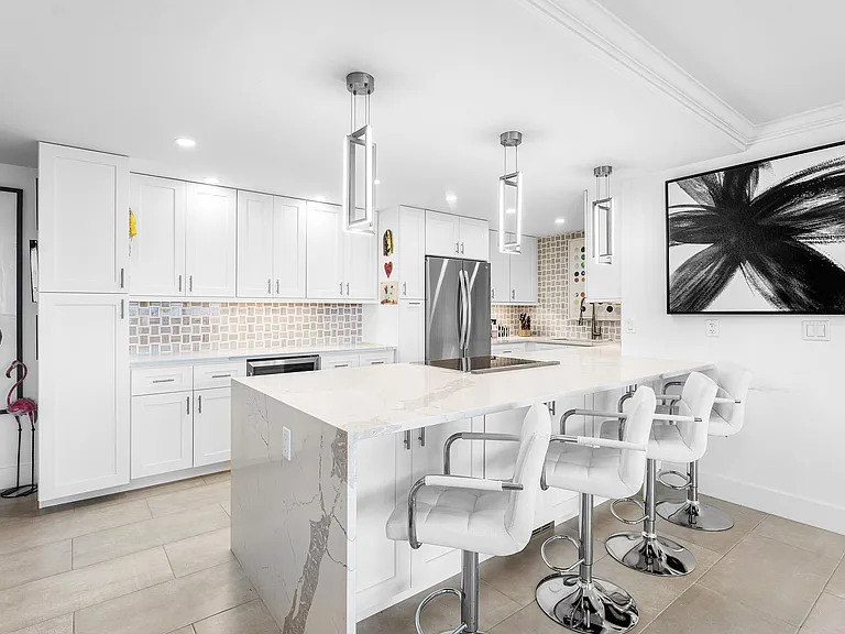 336 Golfview Rd #Penthouse 12 — Photo 3