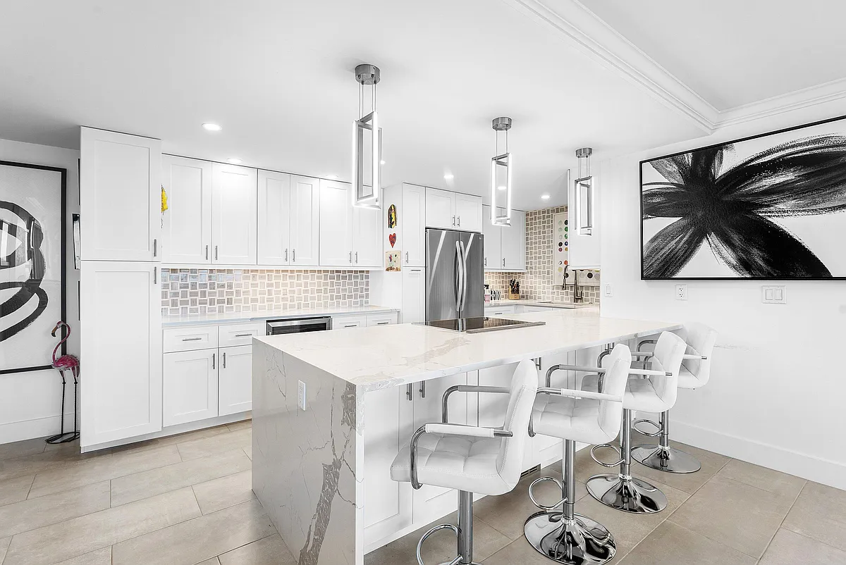 Building Photo - 336 Golfview Rd #Penthouse 12