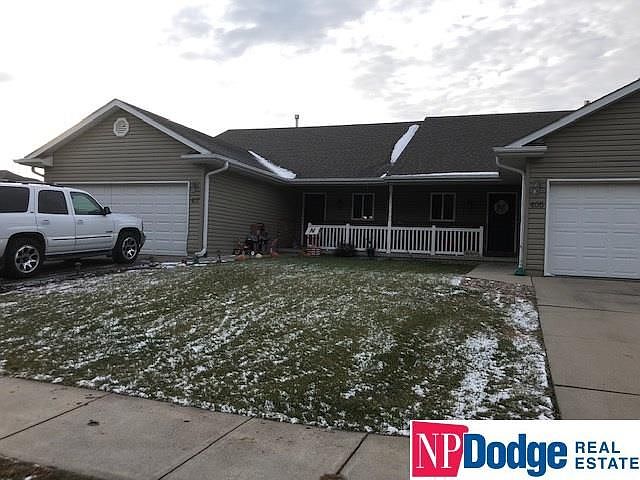 1st image of 407 Itan Dr