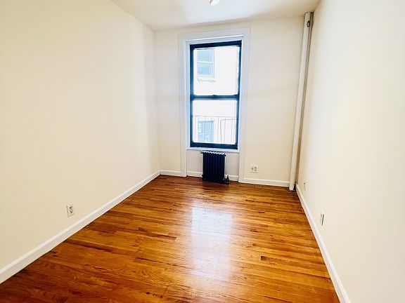 5th image of 233 E 50th St APT 5A