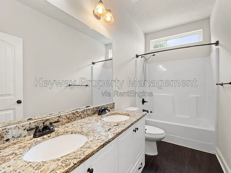 135 Beallwood Dr — Photo 20