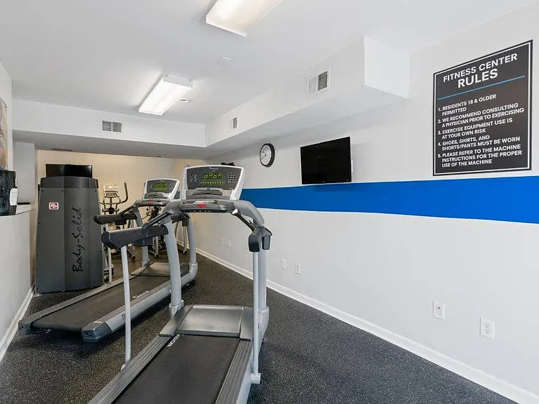 Mews at Annandale Townhomes — Photo 12