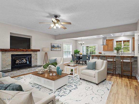 3rd image of 1704 Wood Duck Court