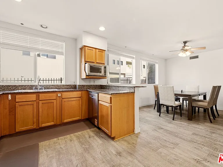 1222 S Westgate Ave #104 — Photo 7