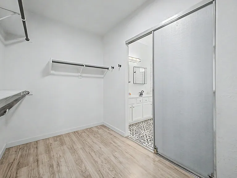 7251 E Lakeview Ave — Photo 21