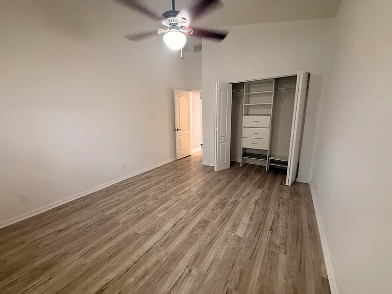 10372 Old Winston Ct — Photo 16