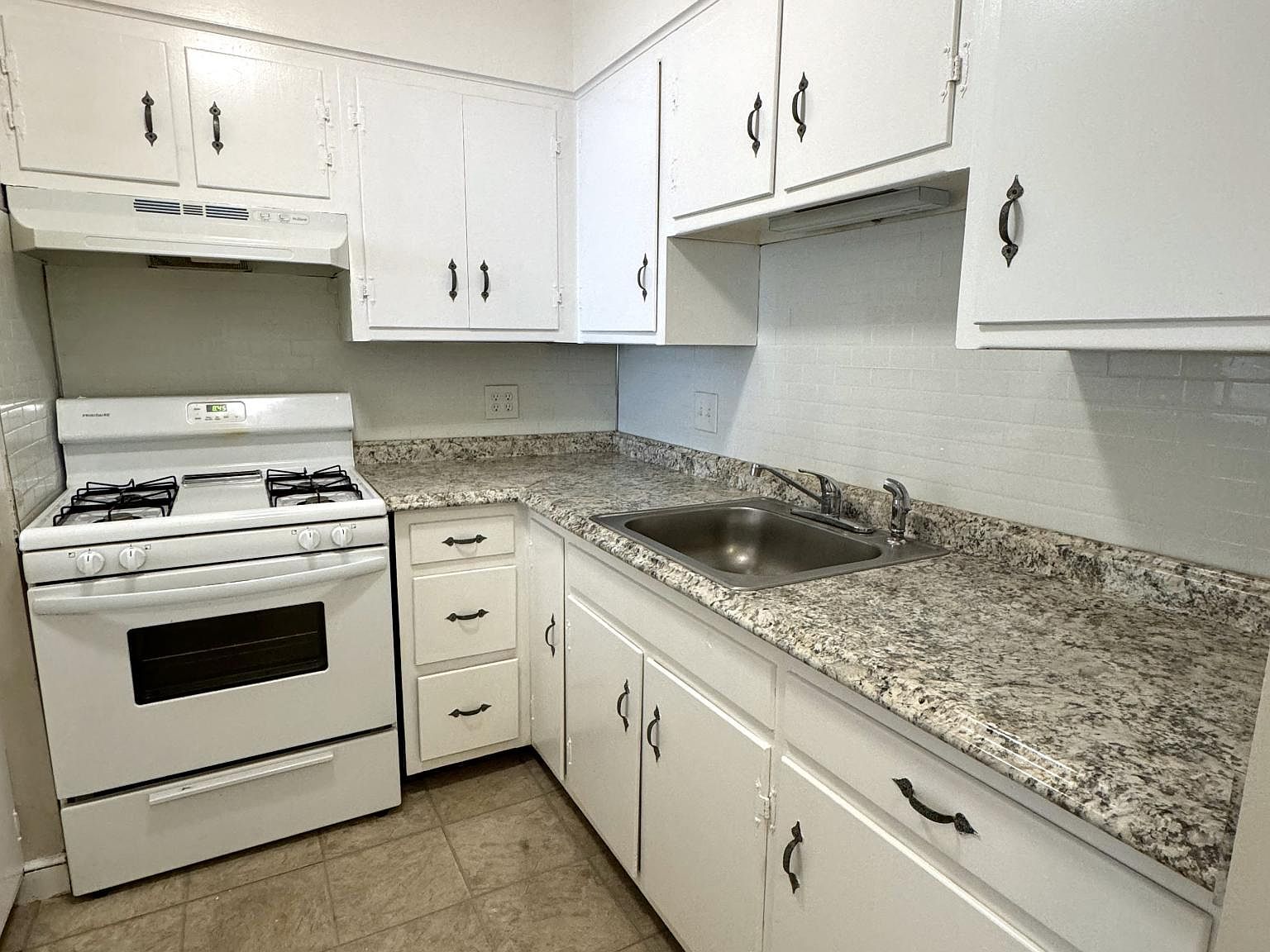 580 Bridge St 15T, North Weymouth, MA 02191 Zillow