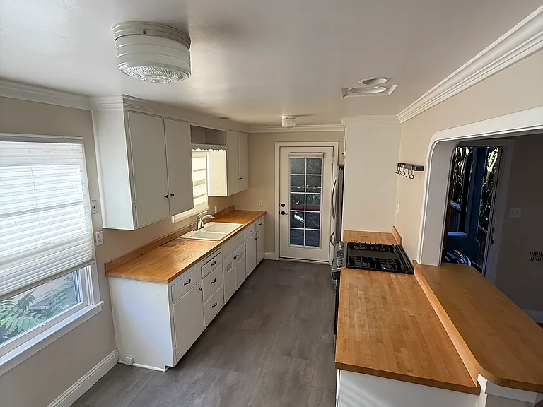 1521 Morro St — Photo 15