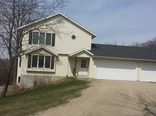 751 Slinger Rd, Slinger, WI 53086