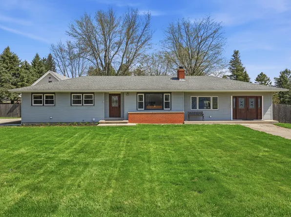 1818 Brickville Rd, Sycamore, IL 60178