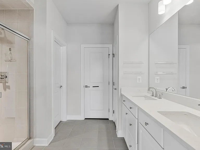 22266 Philanthropic Dr — Photo 36