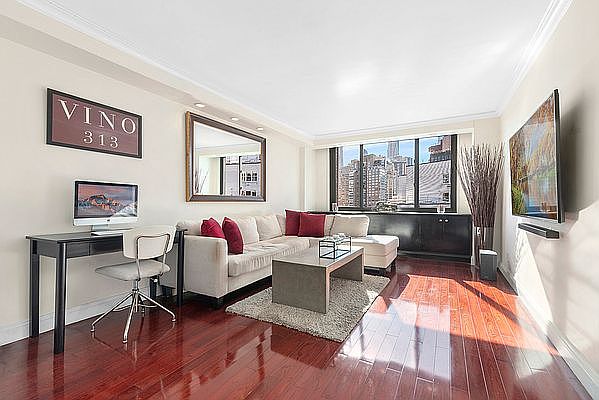 1st image of 2025 Broadway APT 19K