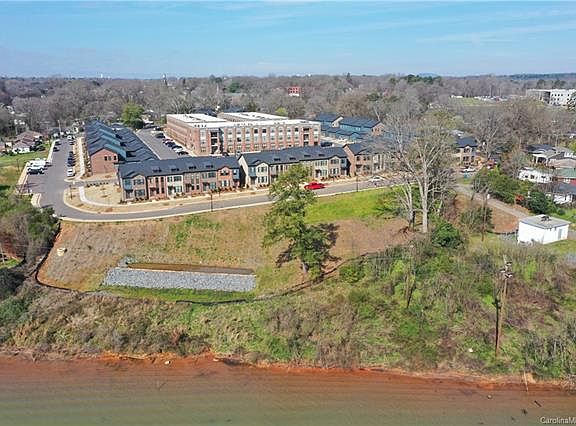 5th image of 252 Linestowe Dr