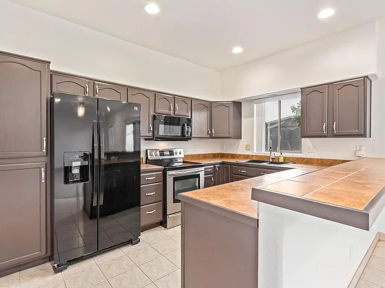 520 E Eva St #1 — Photo 14