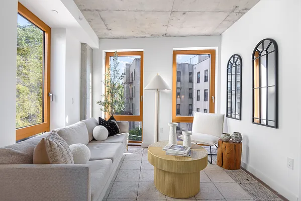 Rented by Compass | media 16