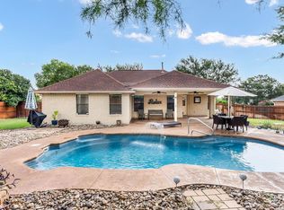 2204 Geneva St, Castroville, TX 78009