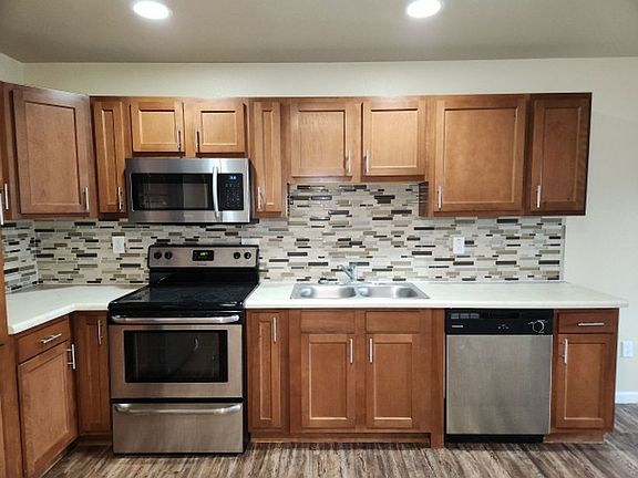 5th image of 17402 N 19th Ave APT 8