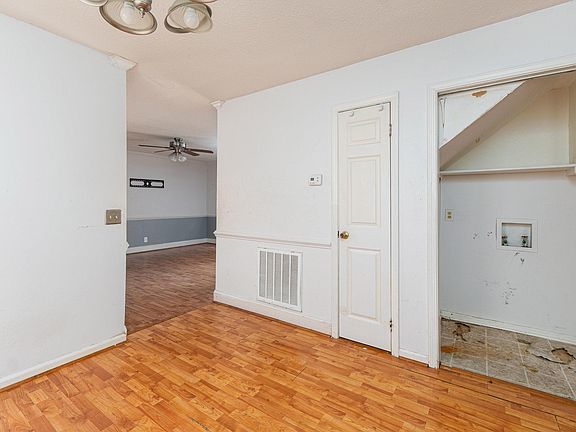 3rd image of 115 Ferncliffe Rd