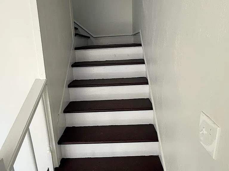2608 Dorchester Dr NW — Photo 12