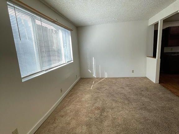 3rd image of 1315 D St APT 3