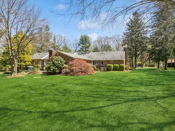 1926 Midlane Road, Muttontown, NY 11791