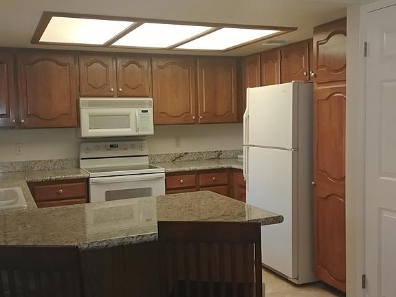 2nd image of 12212 N Paradise Village Pkwy S APT 139