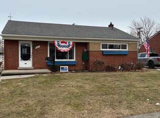 28644 Dover St, Livonia, MI 48150
