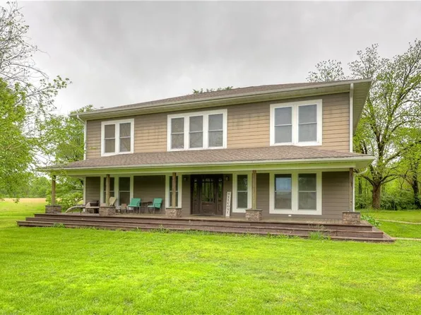 953 S 190th St, Pittsburg, KS 66762