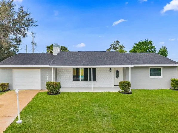 1822 Banyan Tree Dr, Edgewater, FL 32132