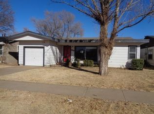 1310 Wayland St, Plainview, TX 79072